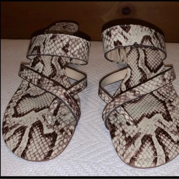 Vince Camuto Animal Print Sandals, Size 8 M - Picture 3 of 6